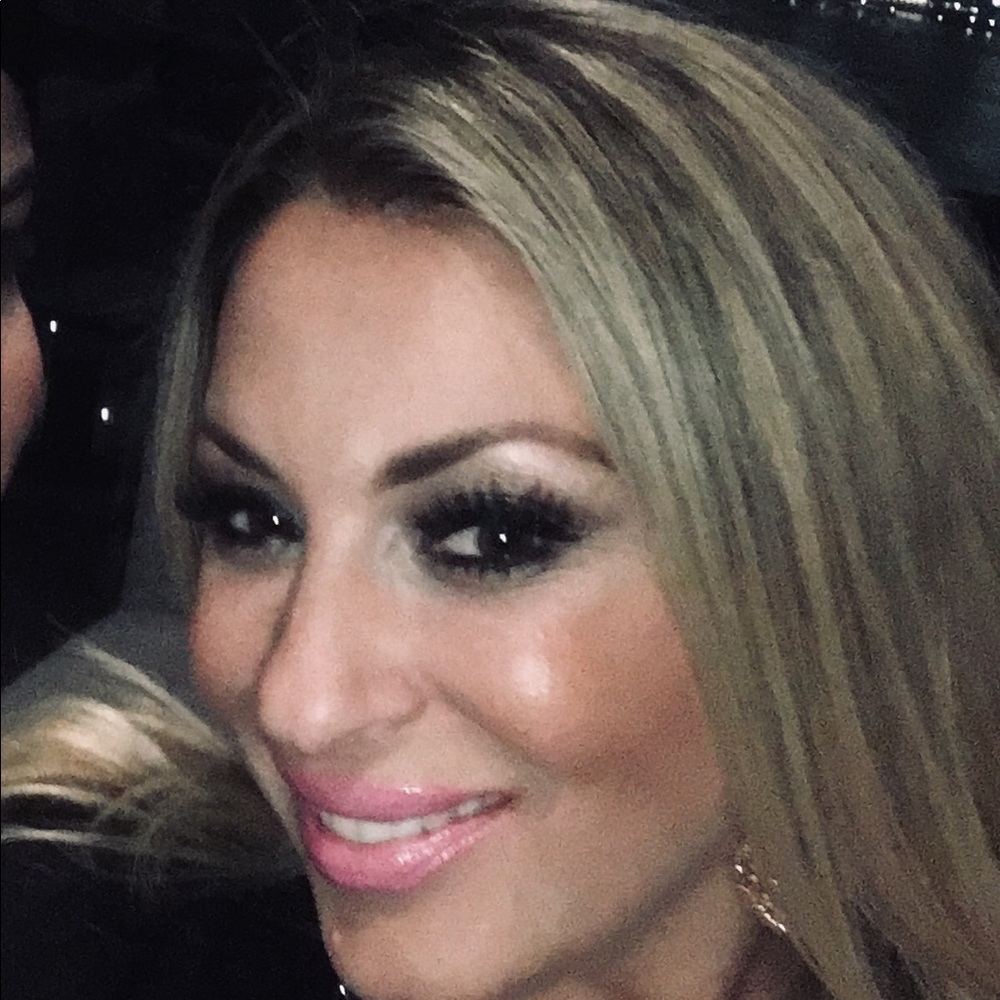 Meet your Posher, Donna